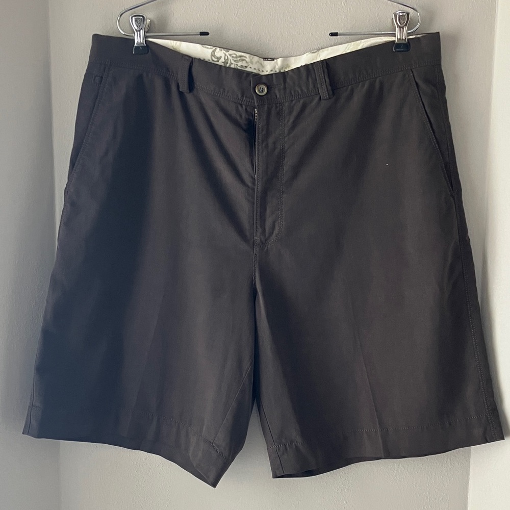 Tommy Bahama Men's Dark Brown Flat Front Shorts